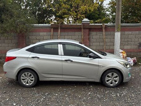 Hyundai Accent, 2016 — 照片 3