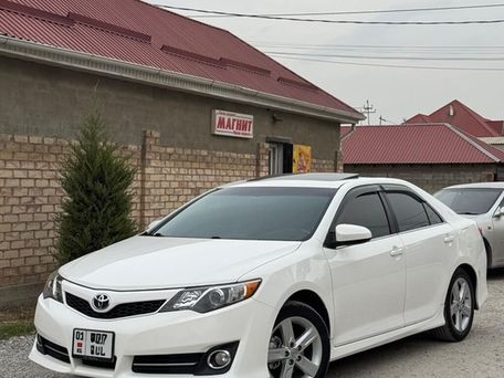 Toyota Camry, 2014 — фото 1