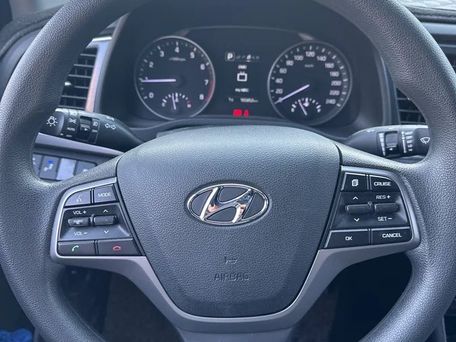 Hyundai Avante, 2018 — сүрөт 9