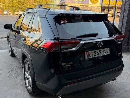 Toyota RAV4, 2019 — фото 2