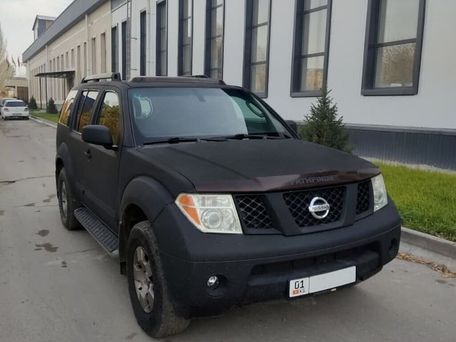 Nissan Pathfinder, 2005 — 照片 1