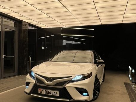 Toyota Camry, 2018 — фото 4