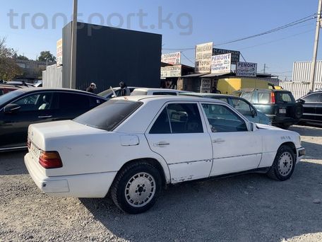 Mercedes-Benz W124, 1991 — photo 3