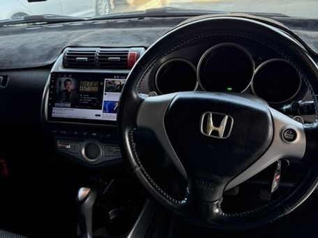 Honda Fit, 2003 — photo 12