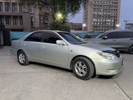 Toyota Camry, 2005