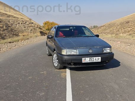 Volkswagen Passat, 1990 — сүрөт 1