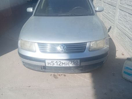Volkswagen Passat, 1997 — 照片 1