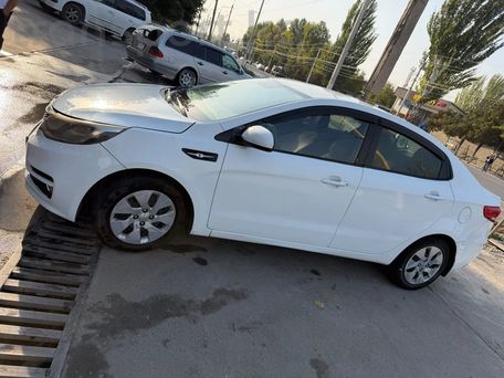 Kia Rio, 2015 — 照片 3