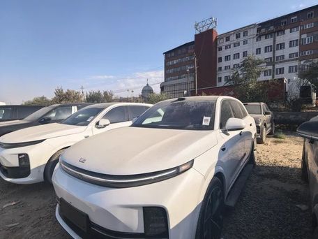 Li Auto (Lixiang) L7, 2025