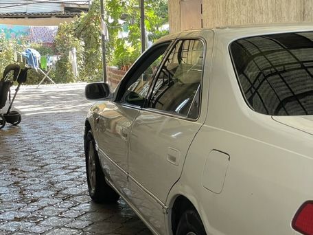 Toyota Camry, 1999 — сүрөт 8