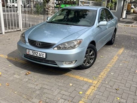 Toyota Camry, 2004