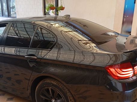 BMW 5 серии, 2011 — 照片 7
