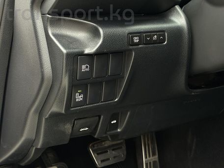 Lexus IS, 2018 — сүрөт 12