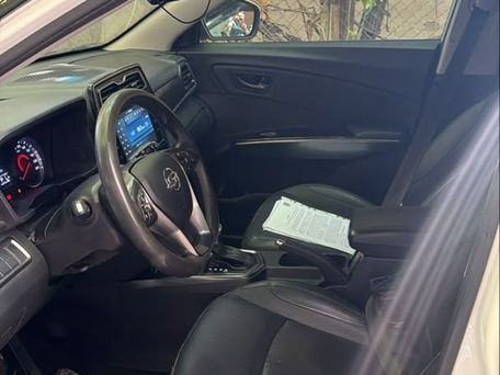 SsangYong Tivoli, 2020 — photo 7