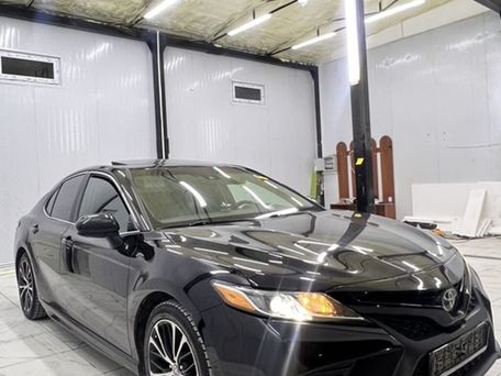 Toyota Camry, 2018