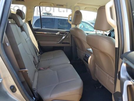 Lexus GX, 2022 — photo 11