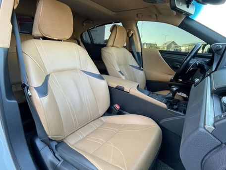 Lexus ES, 2022 — photo 14