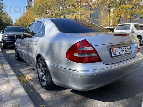 Mercedes-Benz E-Класс, 2003 — 照片 13