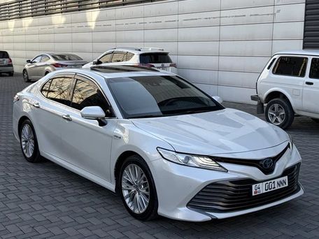 Toyota Camry, 2017 — фото 1
