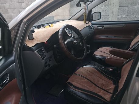 Toyota Avensis Verso, 2002 — 照片 11