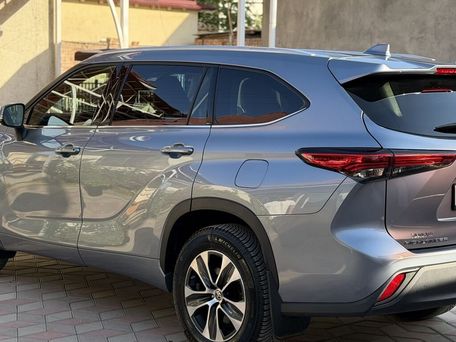 Toyota Highlander, 2022 — photo 4