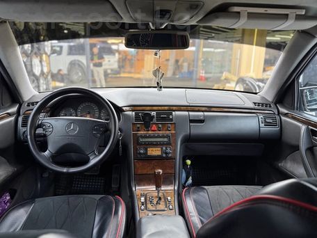 Mercedes-Benz E-Класс, 1999 — photo 8
