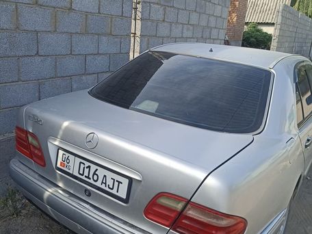 Mercedes-Benz E-Класс, 1995