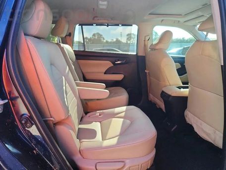 Toyota Highlander, 2023 — photo 11
