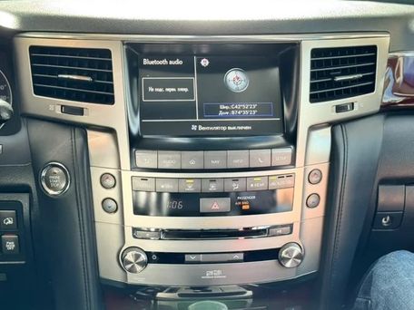 Lexus LX, 2012 — 照片 6