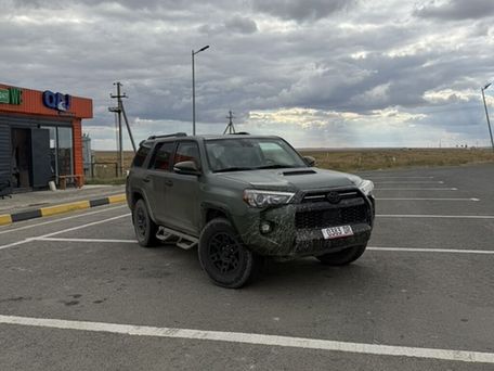 Toyota 4Runner, 2021 — photo 3