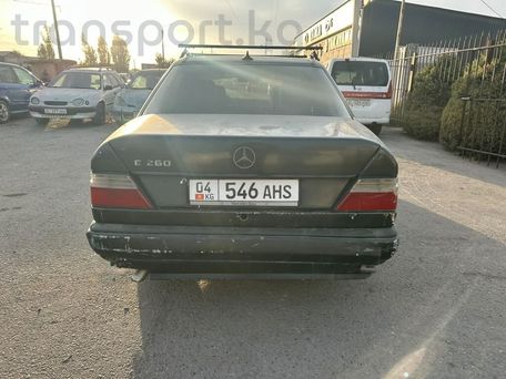 Mercedes-Benz E-Class, 1988 — photo 6