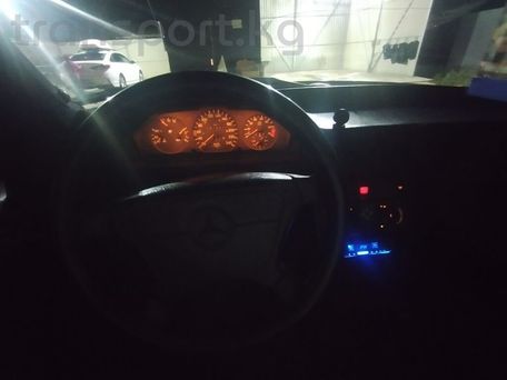 Mercedes-Benz E-Класс, 1994 — сүрөт 8
