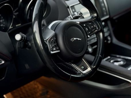 Jaguar F-Pace, 2017 — фото 12