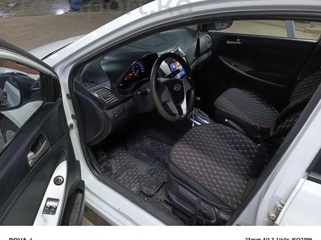 Hyundai Accent, 2013 — 照片 2