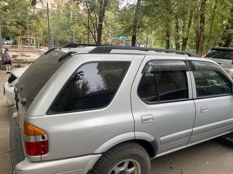 Isuzu Wizard, 1999 — photo 2