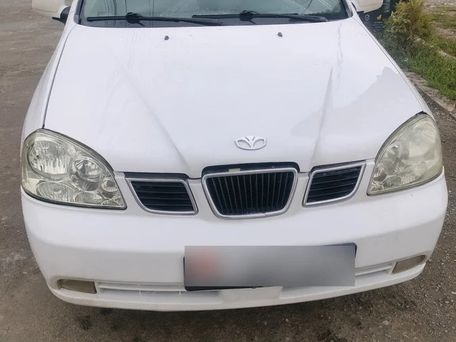Daewoo Lacetti, 2004 — 照片 1