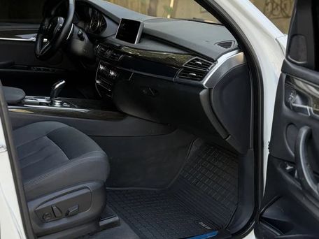 BMW X5, 2018 — photo 9