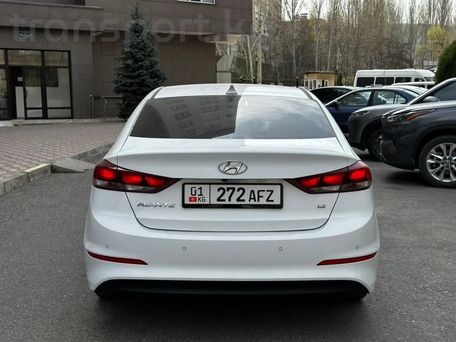 Hyundai Avante, 2018 — 照片 10