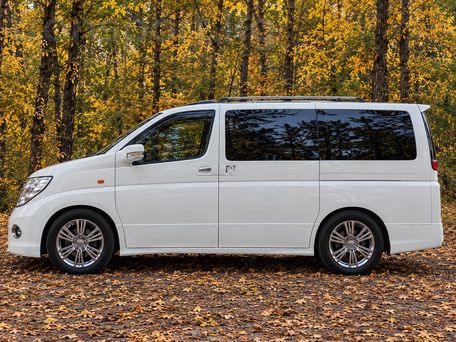 Nissan Elgrand, 2006 — фото 1