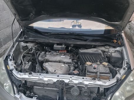 Toyota Avensis Verso, 2002 — 照片 7