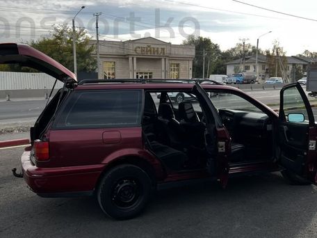 Volkswagen Passat, 1995 — photo 8