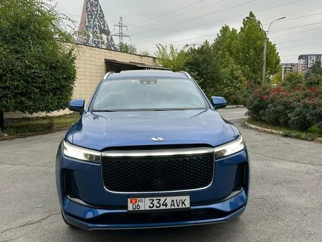 Li Auto (Lixiang) One, 2020 — 照片 1