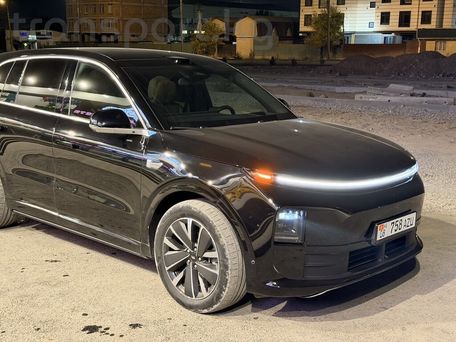 Li Auto (Lixiang) L6, 2025 — 照片 13