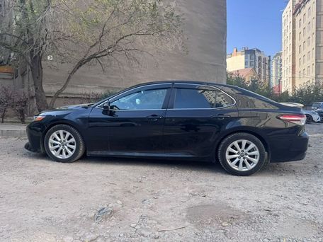 Toyota Camry, 2018 — 照片 5