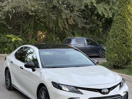 Toyota Camry, 2023