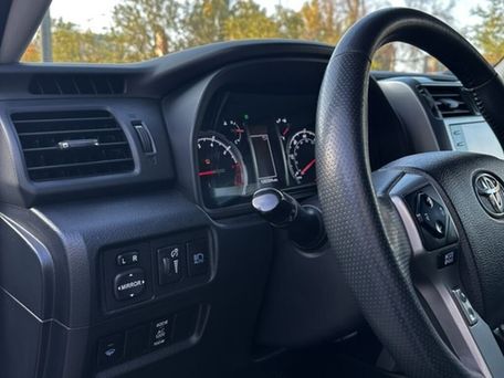 Toyota 4Runner, 2019 — сүрөт 10