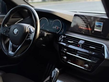 BMW 5 Series, 2018 — photo 7