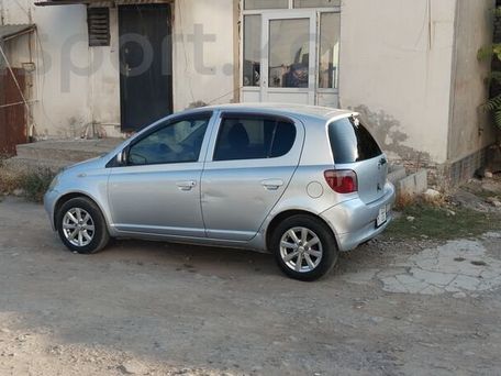 Toyota Vitz, 1999 — 照片 16