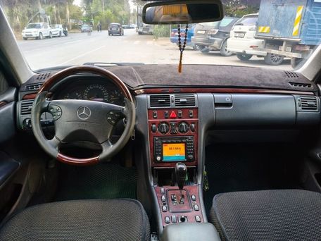 Mercedes-Benz E-Класс, 2000 — фото 11