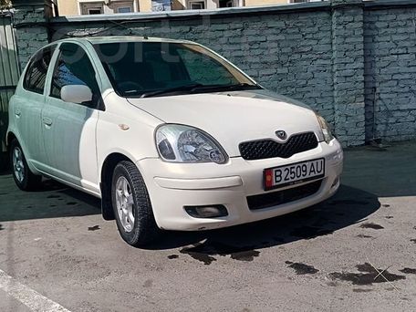Toyota Vitz, 2002
